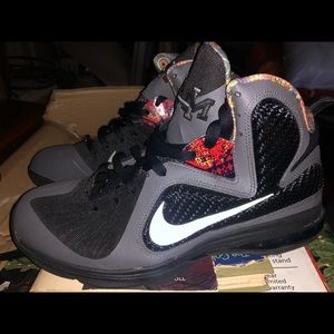 Nike Lebron 9, Black History Month Sz 9.5